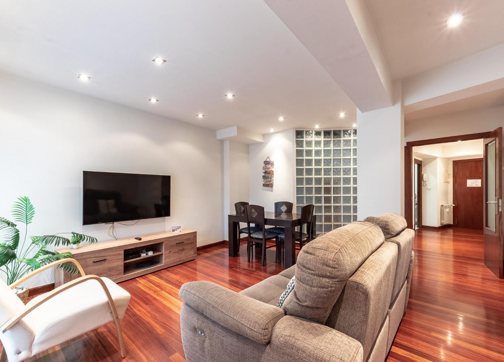 Amplio Y Acogedor Junto A Plaza Zabalburu Apartment Bilbao Luaran gambar