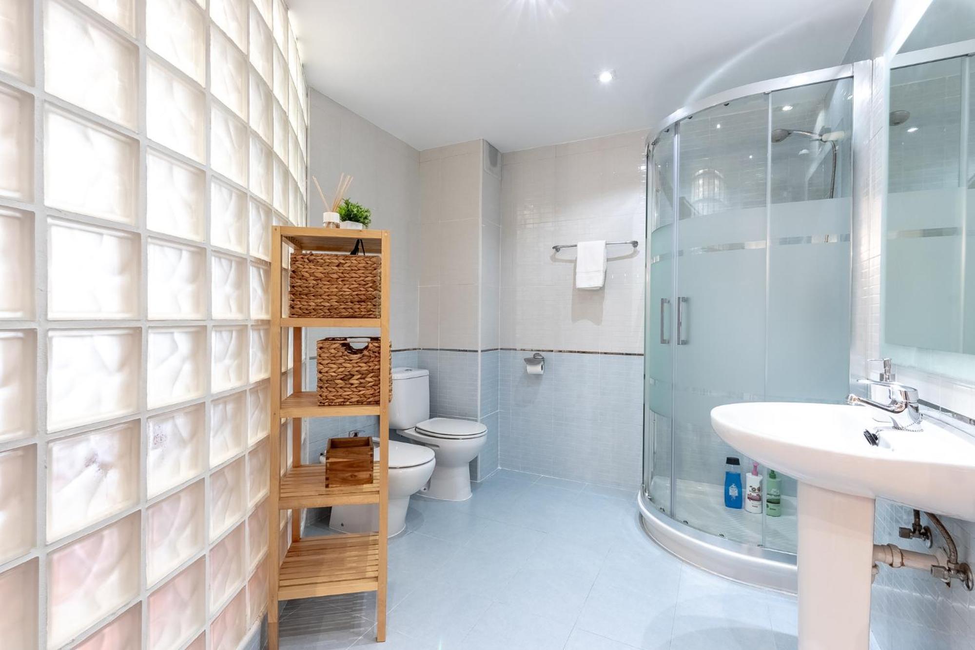 Amplio Y Acogedor Junto A Plaza Zabalburu Apartment Bilbao Luaran gambar
