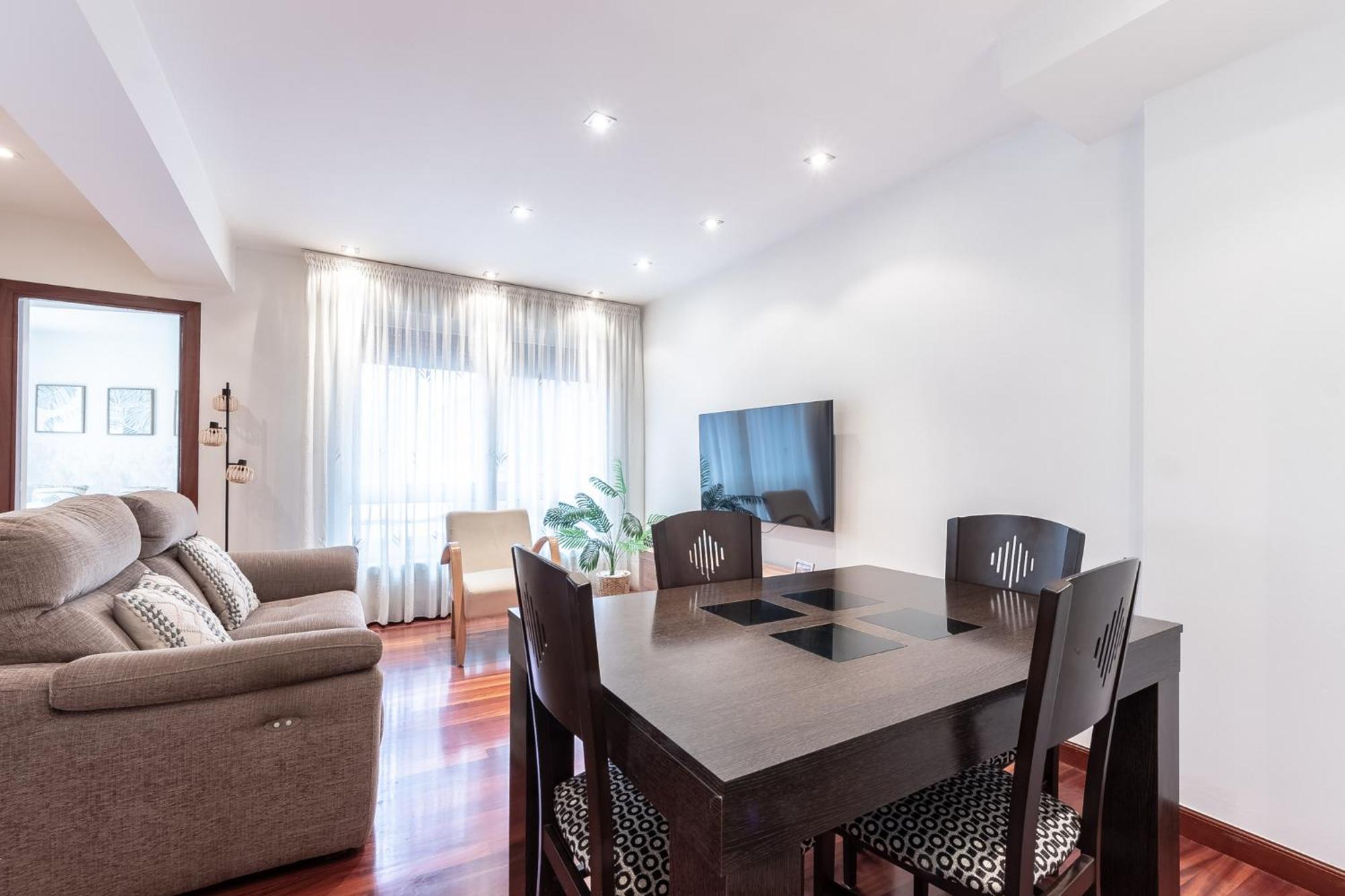 Amplio Y Acogedor Junto A Plaza Zabalburu Apartment Bilbao Luaran gambar