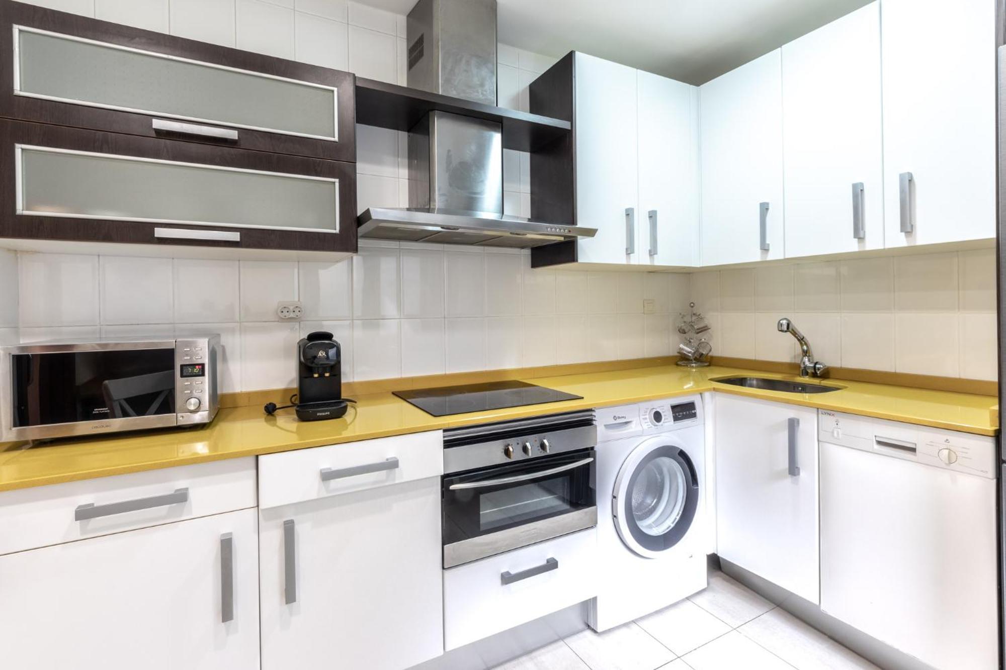 Amplio Y Acogedor Junto A Plaza Zabalburu Apartment Bilbao Luaran gambar